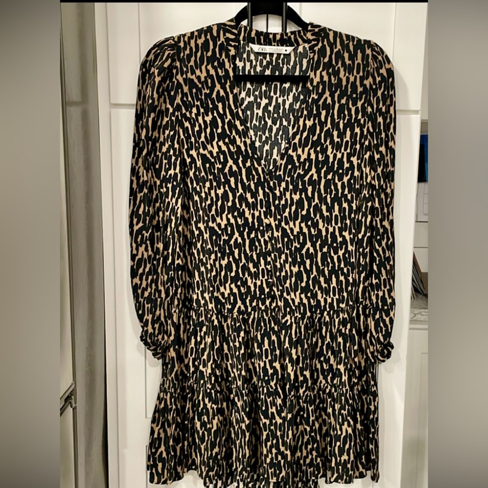Zara leopard V-neck dress